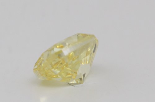 Oval Cut Loose Diamond (0.8 Ct,Fancy Vivid Yellow Color,Si1