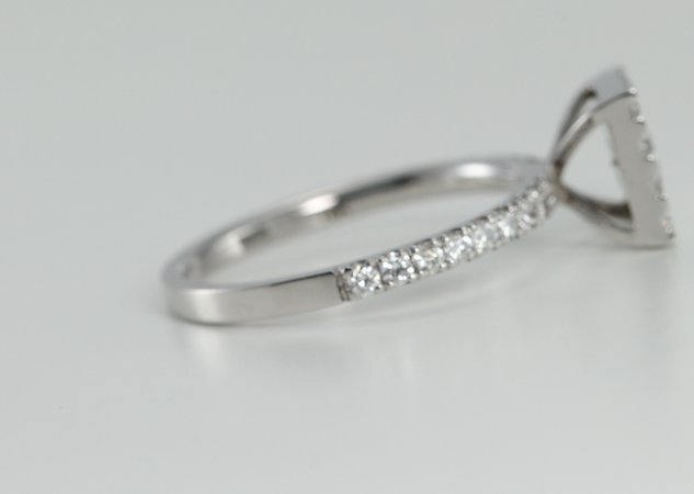 0.7 ct. Natural Diamond Engagement Ring in Platinum | Shane Co.