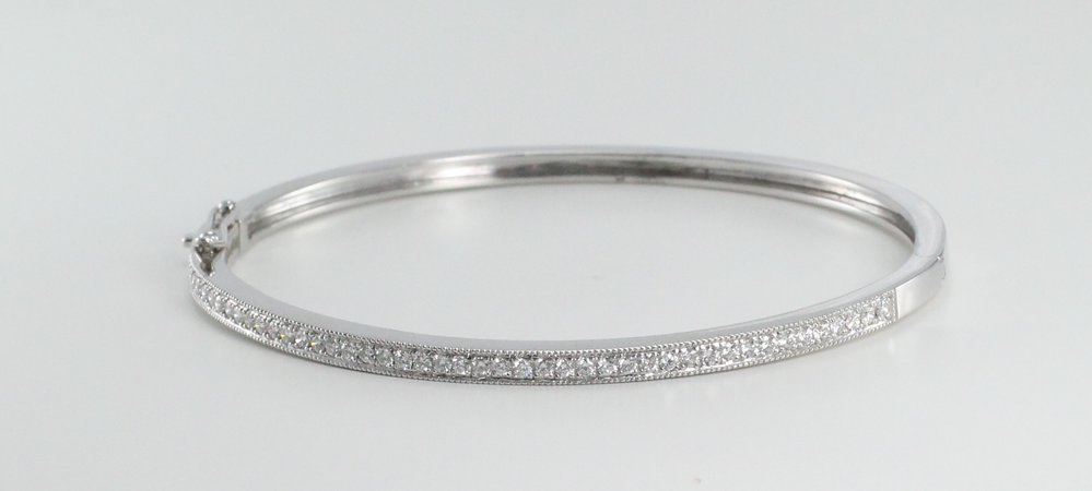 Womens Diamond Bangle Bracelet 18K White Gold 8.53 ct 6.75 inch