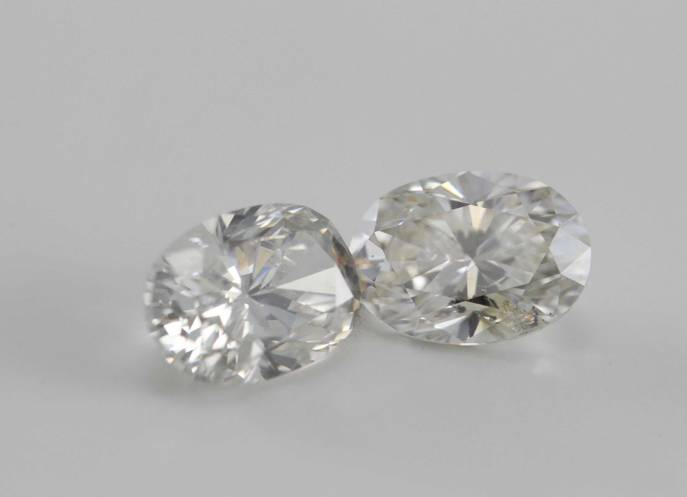 A Pair of Oval Cut Loose Diamonds (2.09 Ct, J ,I1) | eBay