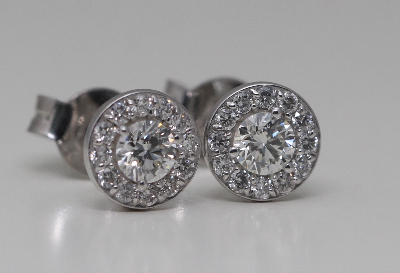 14K White Gold Round Cut Classic Halo Diamond Stud Earrings (0.5 Ct,H  Color,Vs Clarity)