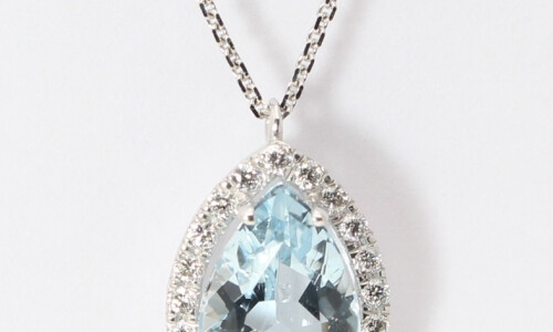 14K Gold Pear Natural Aquamarine & Diamond Halo Pendant (Light Blue Aquamarine & White Diamonds Vs2)